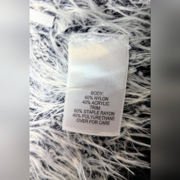 Relativity Black and White Fuzzy Open Front Cardigan Size Medium - Picture 5 of 9